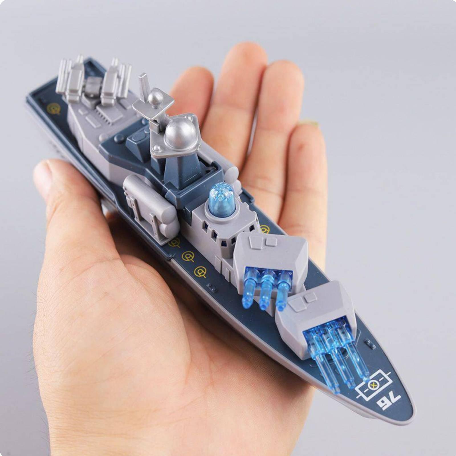 Model Kit Battleship - Kılavuzlu Silahlı Savaş Gemisi Modeli İdeal