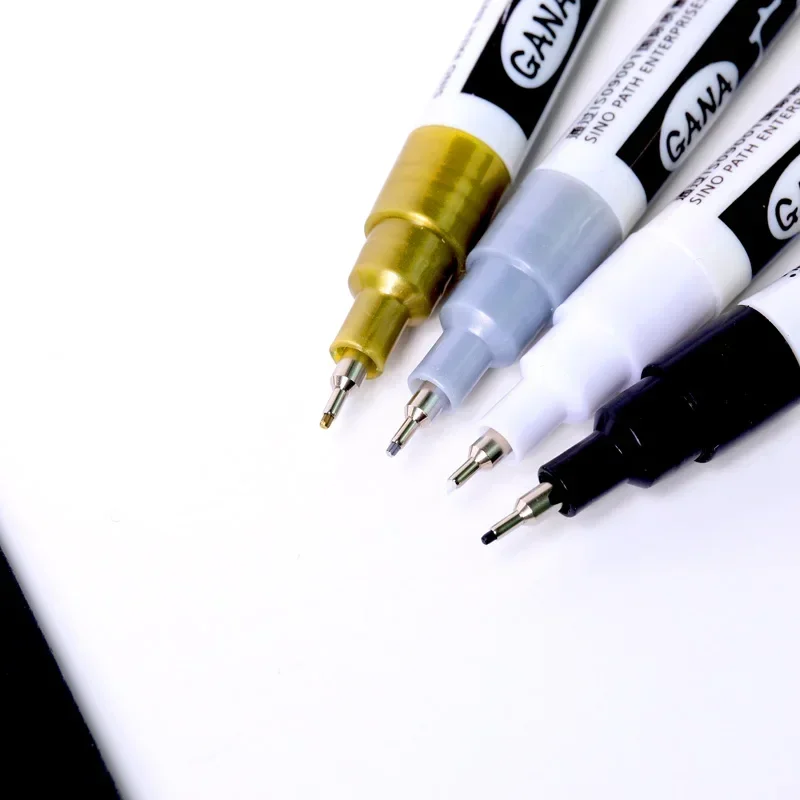 Model Kit Markers - 4 adet/takım Yağ Bazlı Beyaz Siyah