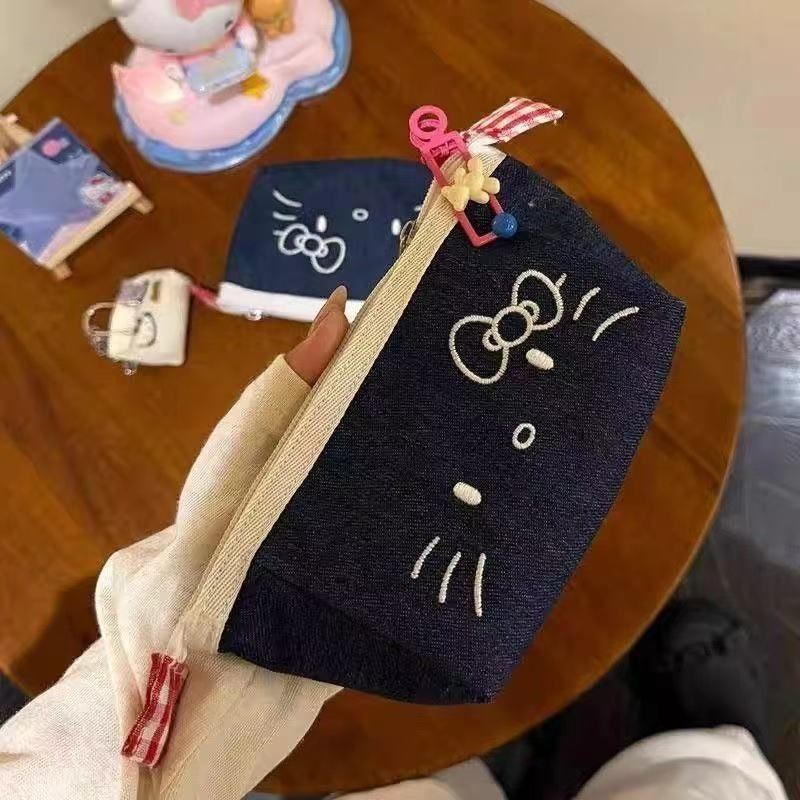 Hello Kitty'den Esinlenen Kot  - Model Kit Markers incelemesi ve fiyatı